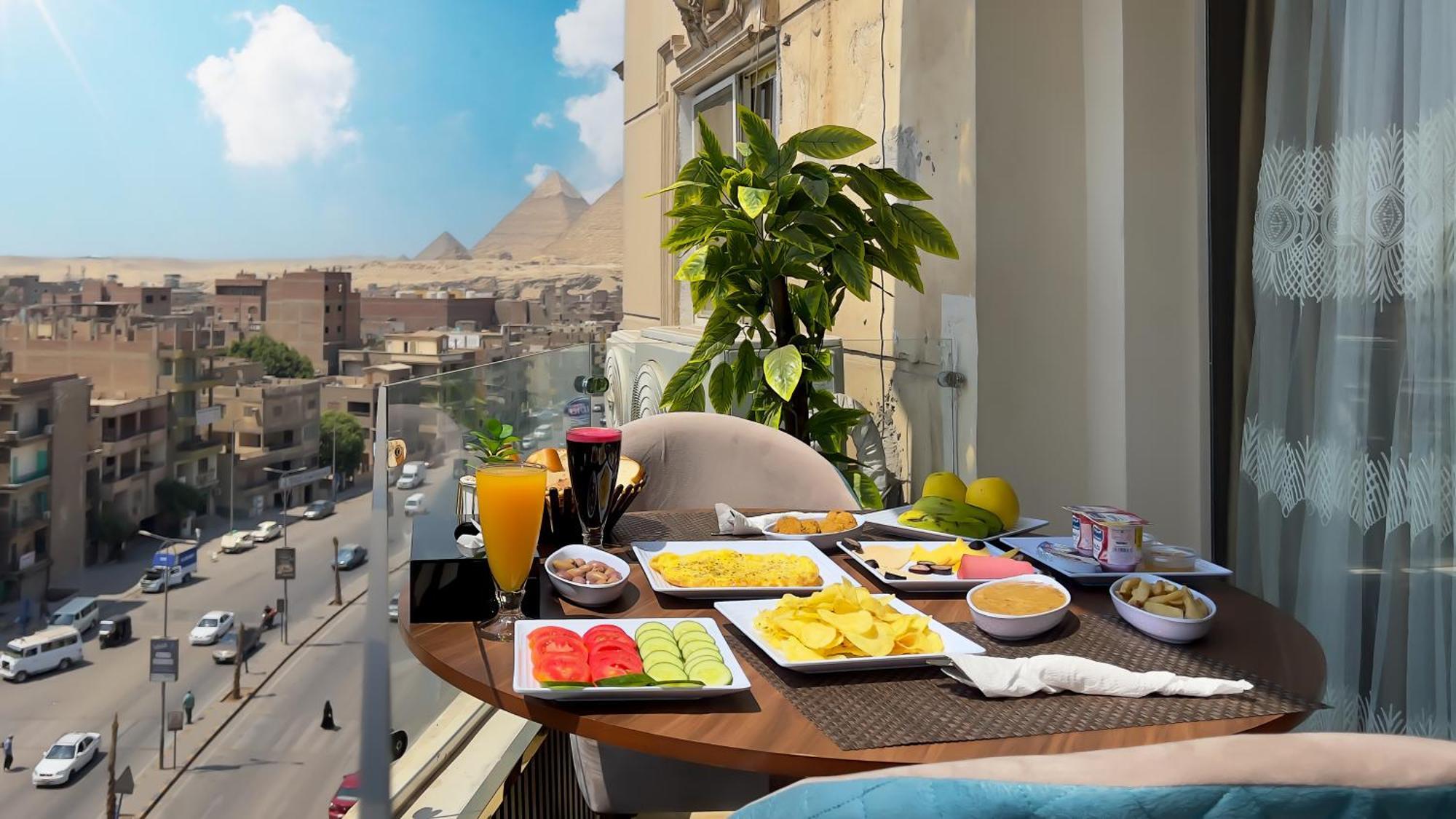 Imperial Pyramids Heights View Bed & Breakfast Nazlet el-Sîsi Exterior foto