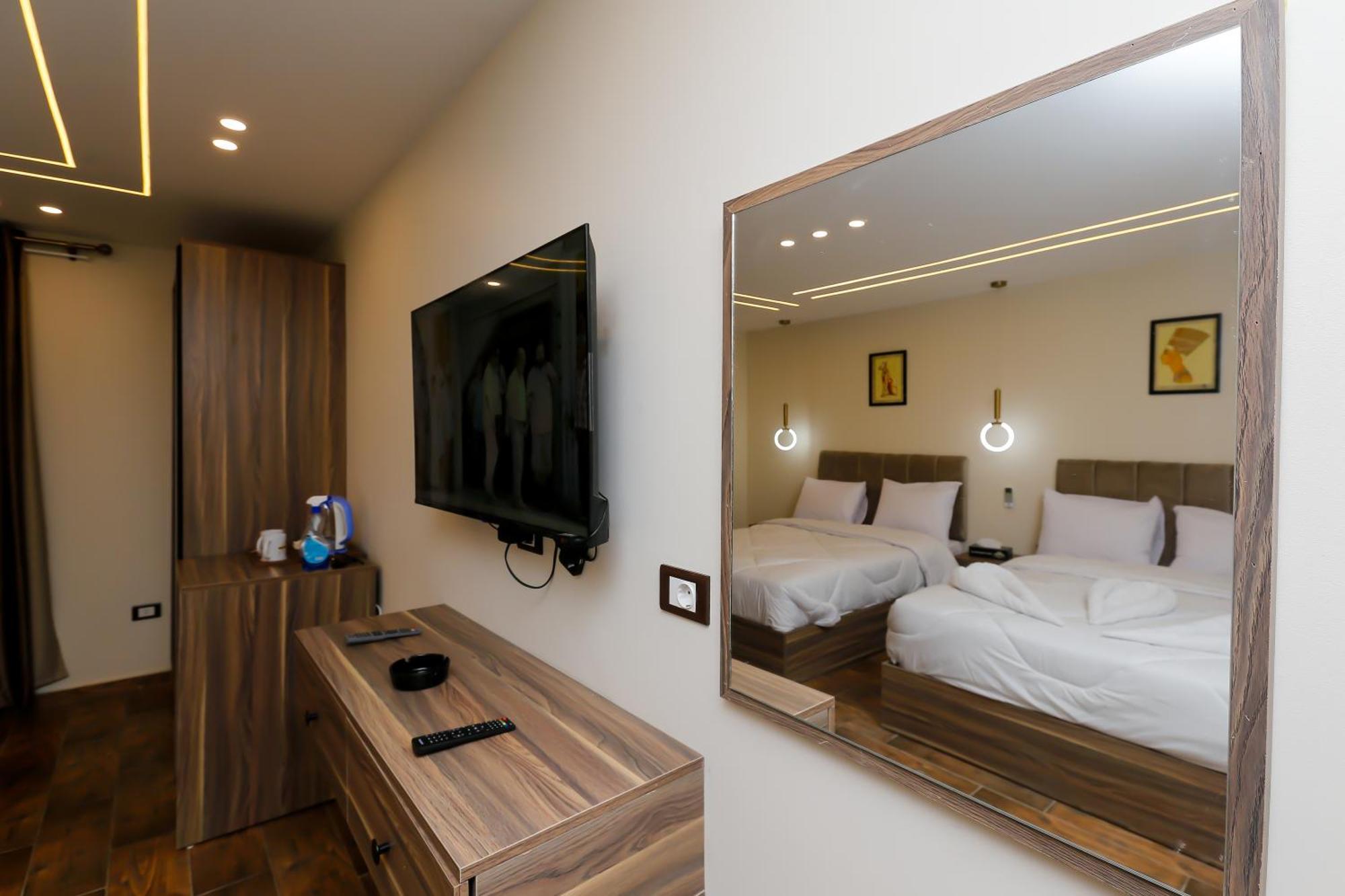 Imperial Pyramids Heights View Bed & Breakfast Nazlet el-Sîsi Exterior foto