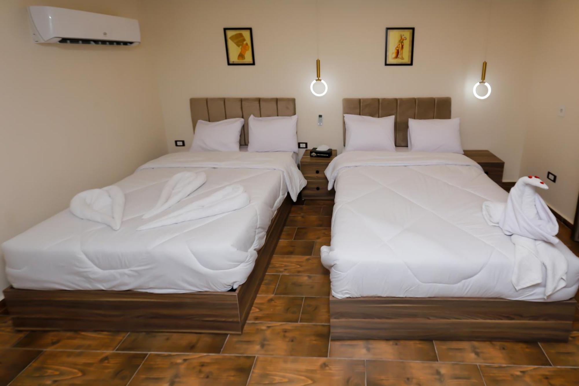 Imperial Pyramids Heights View Bed & Breakfast Nazlet el-Sîsi Exterior foto