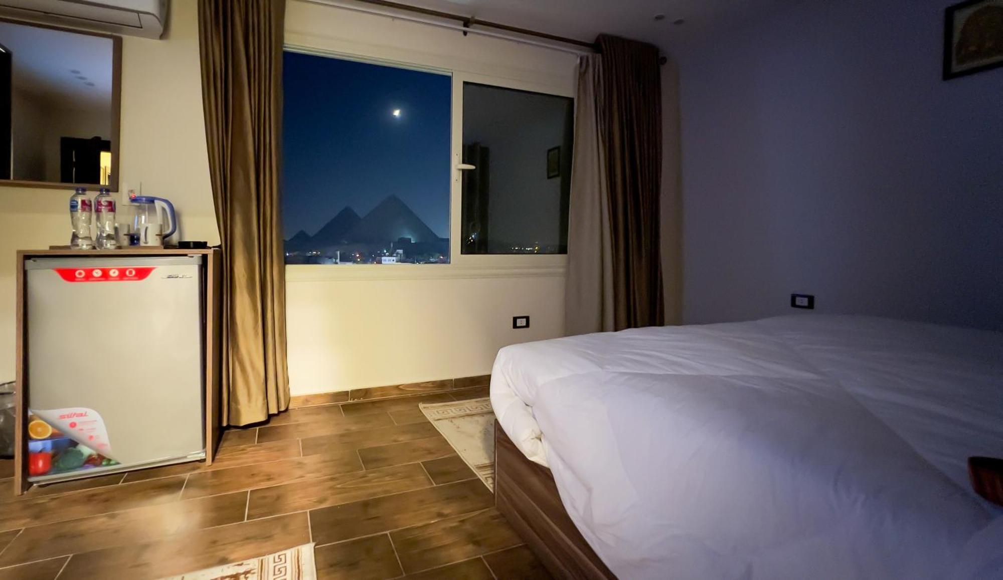 Imperial Pyramids Heights View Bed & Breakfast Nazlet el-Sîsi Exterior foto