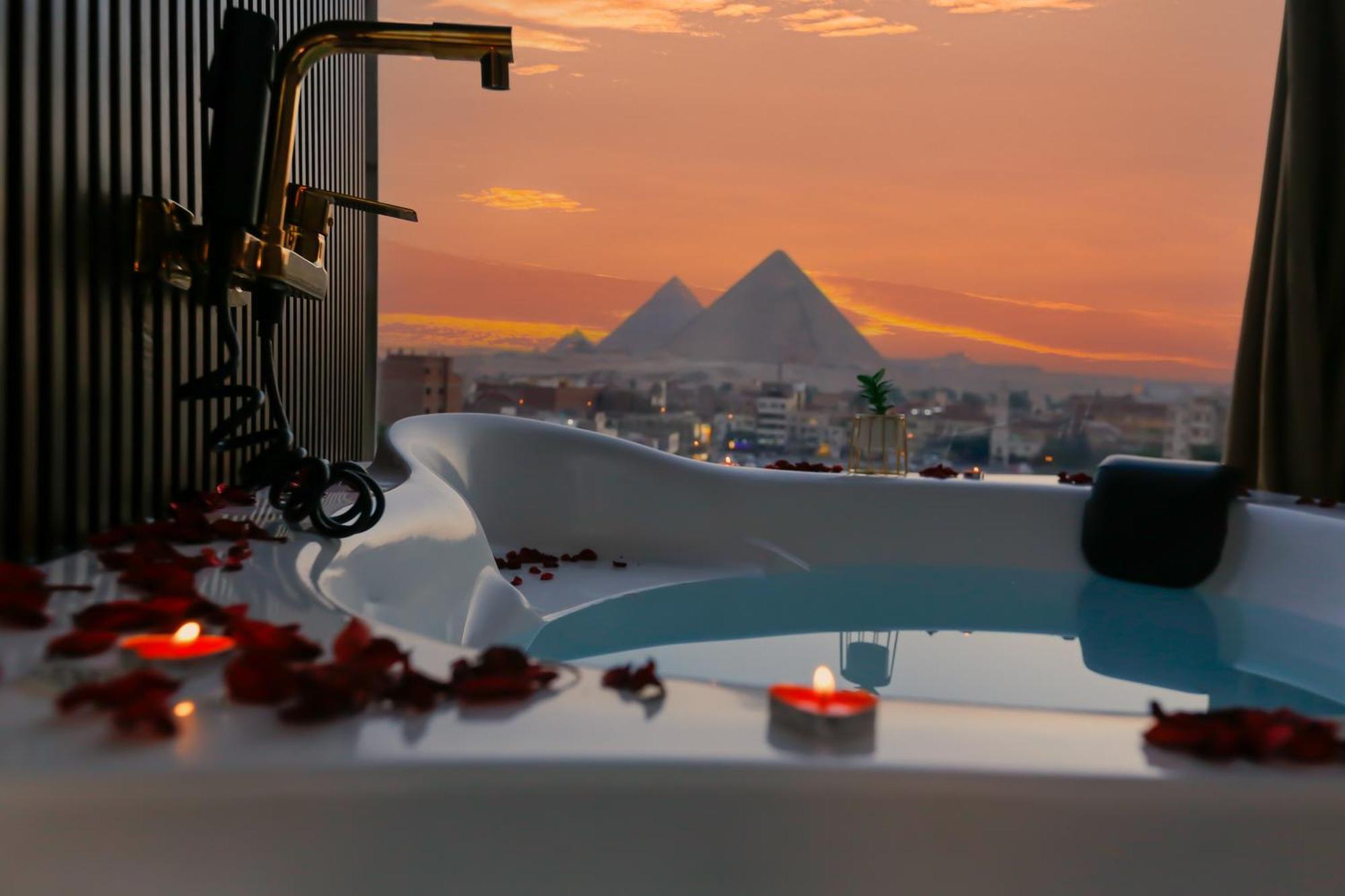 Imperial Pyramids Heights View Bed & Breakfast Nazlet el-Sîsi Exterior foto