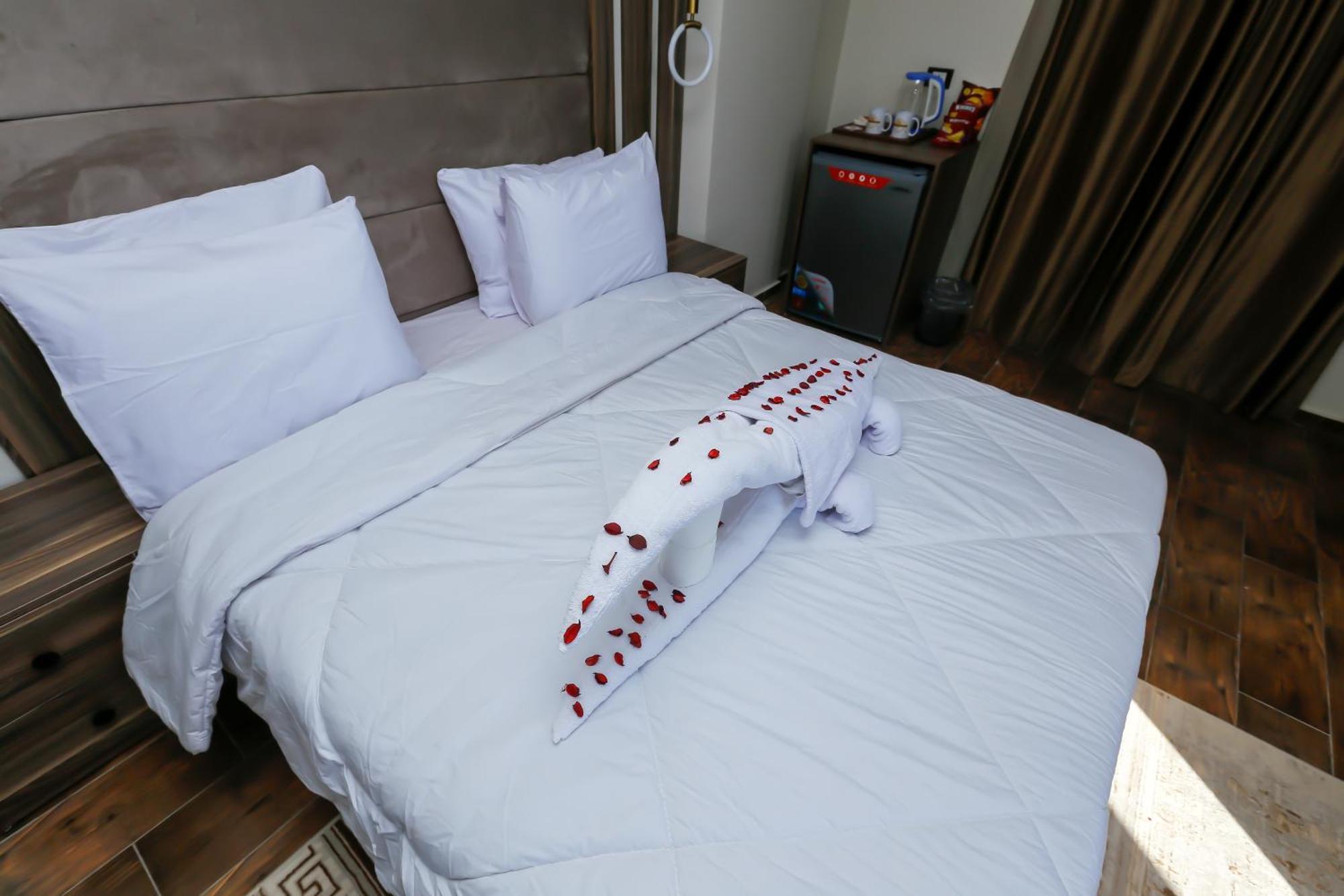 Imperial Pyramids Heights View Bed & Breakfast Nazlet el-Sîsi Exterior foto