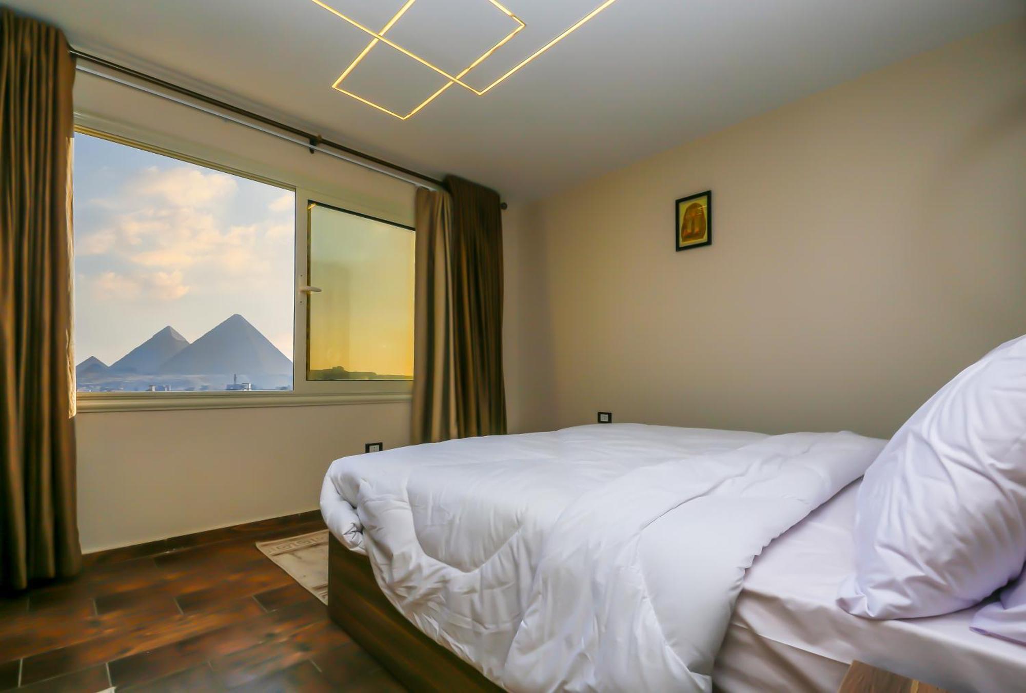 Imperial Pyramids Heights View Bed & Breakfast Nazlet el-Sîsi Exterior foto