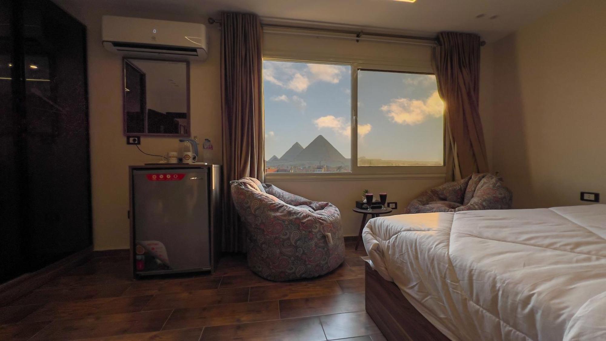 Imperial Pyramids Heights View Bed & Breakfast Nazlet el-Sîsi Exterior foto